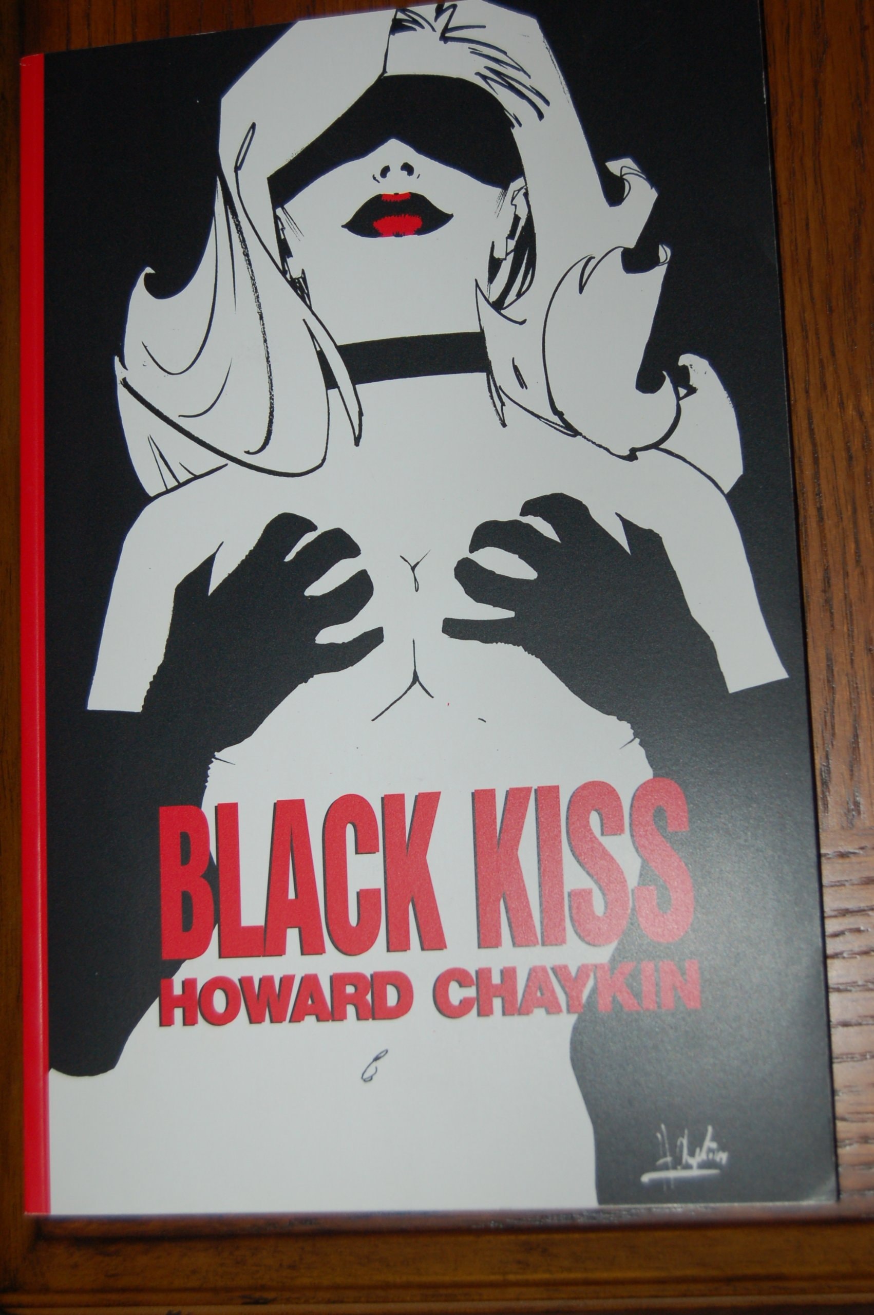 Black Kiss #[nn] cover