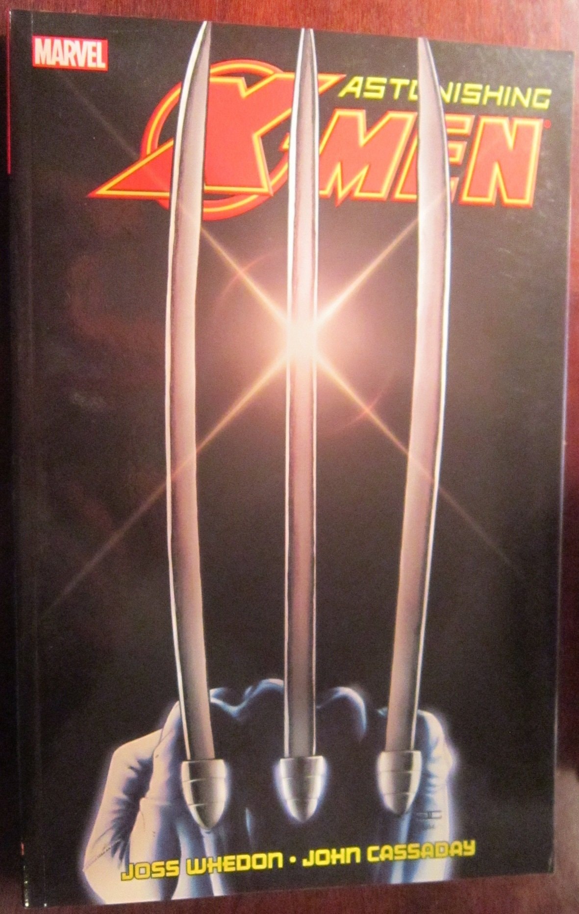 Astonishing X-Men by Joss Whedon & John Cassaday Ultimate Collection