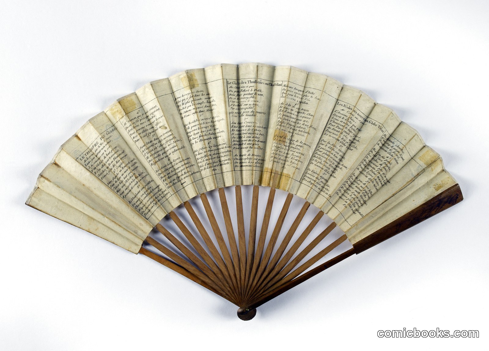 Eventail plié (Folded Fan)